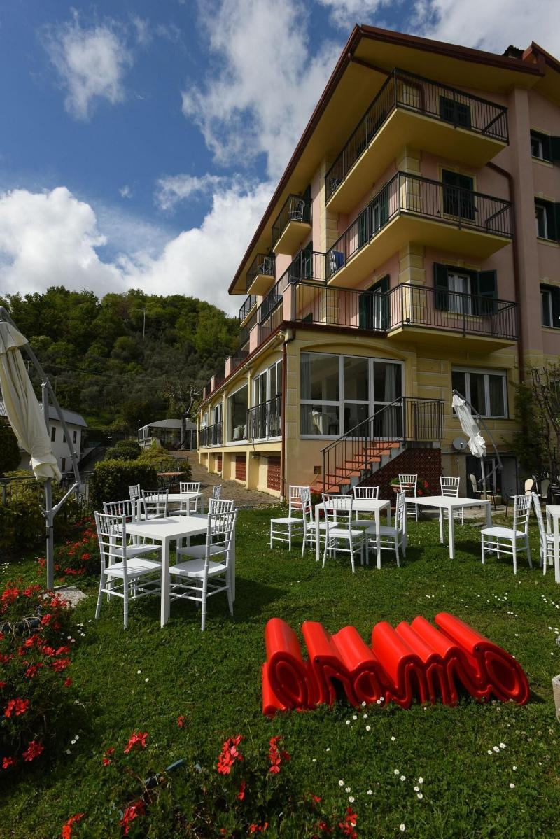 Hotel La Vigna Moneglia Buitenkant foto